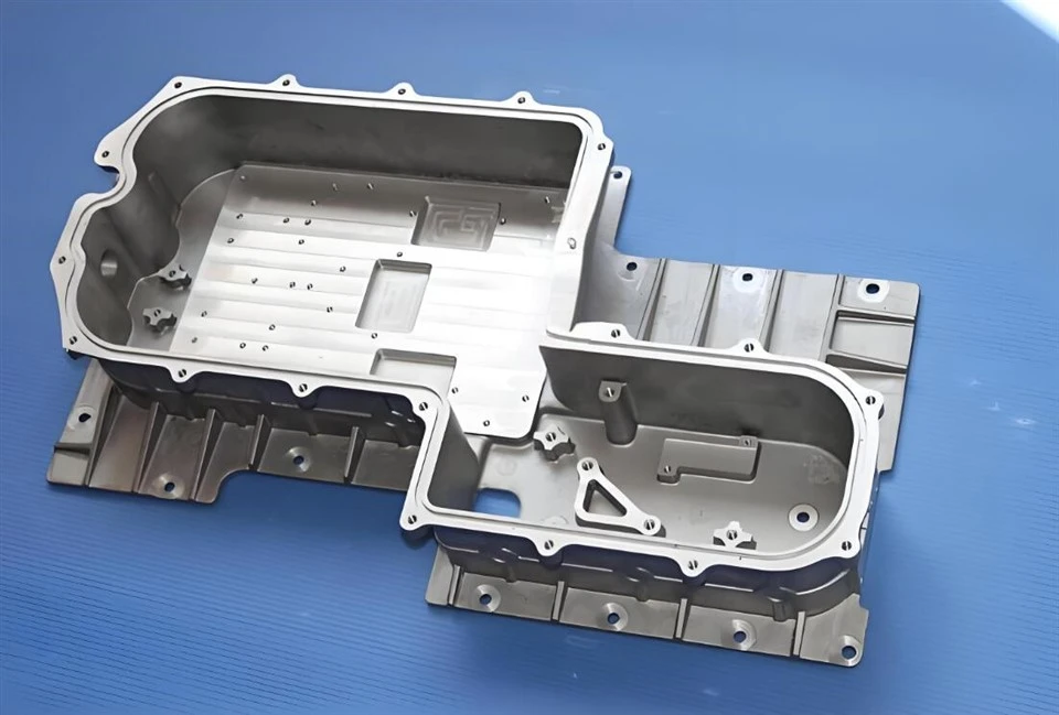Aluminium Tuag Casting Auto Qhov Chaw